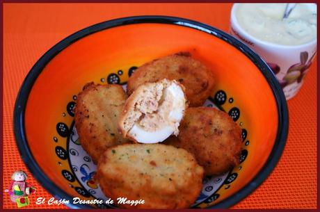 HUEVOS DE CREMA CON SALSA DE MOSTAZA HUEVOS DE CREMA CON SALSA DE MOSTAZA