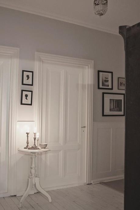 UN HALL DE BLANCO INMACULADO UN HALL DE BLANCO INMACULADO