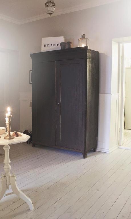 UN HALL DE BLANCO INMACULADO UN HALL DE BLANCO INMACULADO