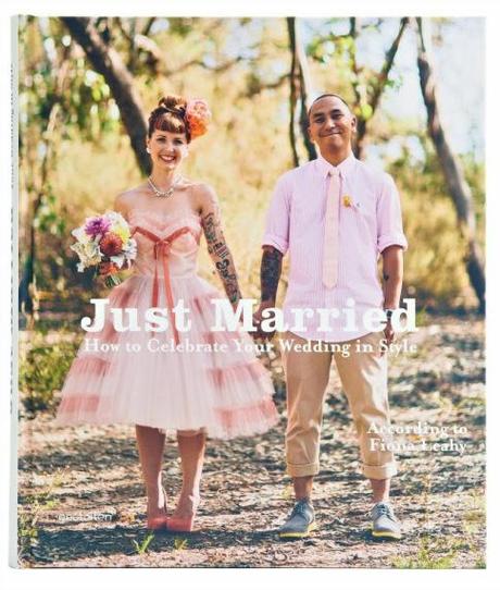 Para tus momentos de relax…Qué mejor que un buen libro sobre bodas?? Image