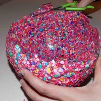 Cómo hacer un cuenco con confeti Cómo hacer un cuenco con confeti