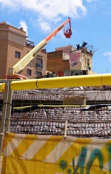 CAN VÍES, SANTS, BARCELONA, EL AY.UNTAMIENTO, YA HA CONSEGUIDO DESALOJARLOS...QUÉ PENA...!!!...27-05-2014...!!!