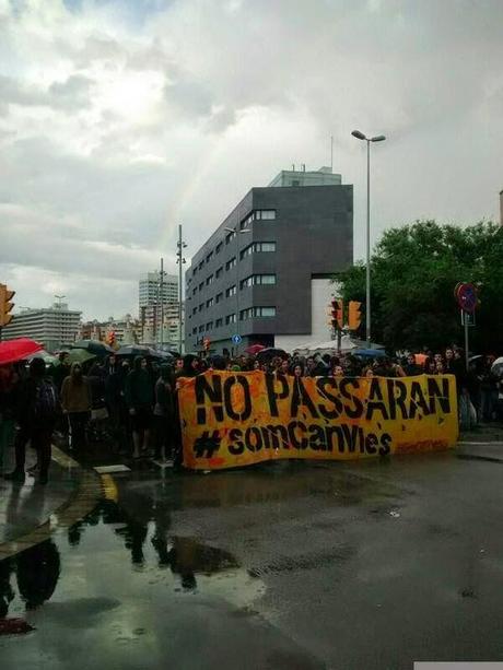 CAN VÍES, SANTS, BARCELONA, EL AY.UNTAMIENTO, YA HA CONSEGUIDO DESALOJARLOS...QUÉ PENA...!!!...27-05-2014...!!!