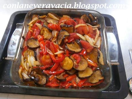 conlaneveravacia.blogspot.com GUISO DE VERDURAS AL HORNO