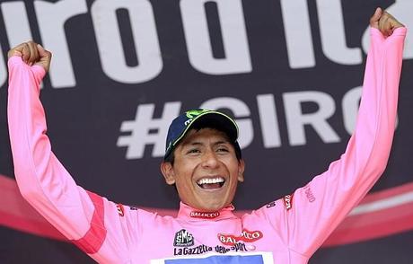 Nairo Quintana da un golpe de campeón en Giro d’Italia