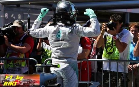 GUERRA PSICOLOGICA EN MERCEDES - GRAINING DEL PADDOCK