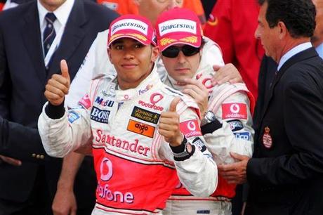 GUERRA PSICOLOGICA EN MERCEDES - GRAINING DEL PADDOCK GUERRA PSICOLOGICA EN MERCEDES - GRAINING DEL PADDOCK