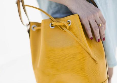 street style barbara crespo hope tshirt minnetonka boots fashion blogger outfit blog de moda street style barbara crespo hope tshirt minnetonka boots fashion blogger outfit blog de moda