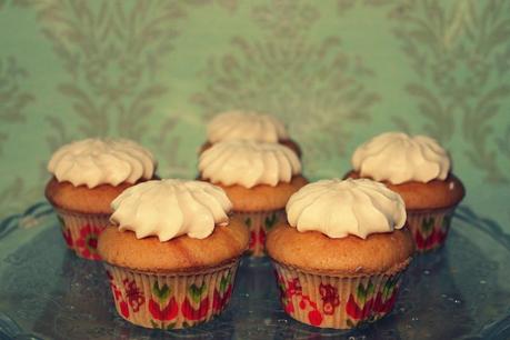 CUPCAKES DE VAINILLA CUPCAKES DE VAINILLA