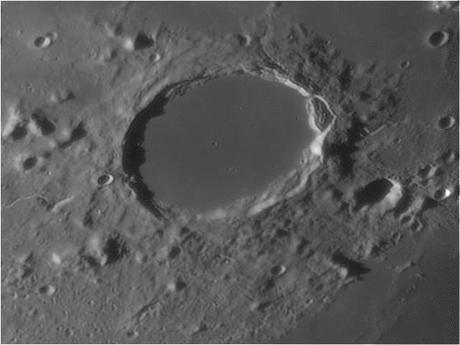 ¿Regreso a la luna? Plato ©Rafael Benavides