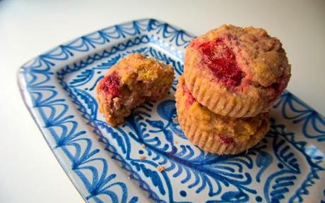 Magdalenas de almendra y fresas Magdalenas de almendra y fresas