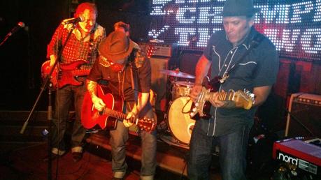 Concierto Danny & The Champions of the world, Madrid, Sala Boite, 29-5-2014 Concierto Danny & The Champions of the world, Madrid, Sala Boite, 29-5-2014