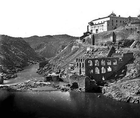 Las Turbinas de Vargas en el rio Tajo Las Turbinas de Vargas en el rio Tajo