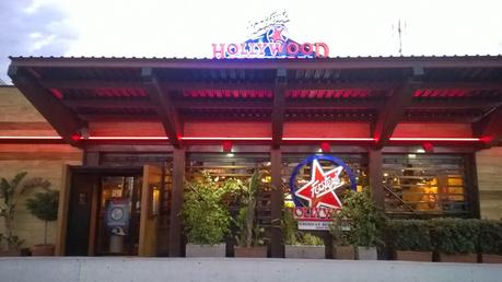 FOSTERS HOLLIWOOD un restaurante muy américano FOSTERS HOLLIWOOD un restaurante muy américano
