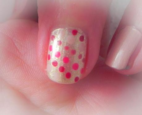 Esmaltes de primavera/verano: Hoy, Summer Affair (Douglas) y 274 (Kiko) Esmaltes de primavera/verano: Hoy, Summer Affair (Douglas) y 274 (Kiko)