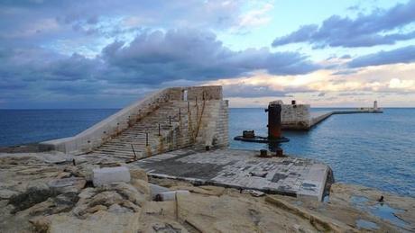 Arenas & Asociados reconstruye la histórica pasarela del Dique de St. Elmo en La Valeta, Malta. 3 pasarela st elmo