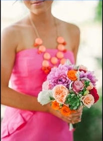 5 looks invitada con toque fluor 5 looks invitada con toque fluor