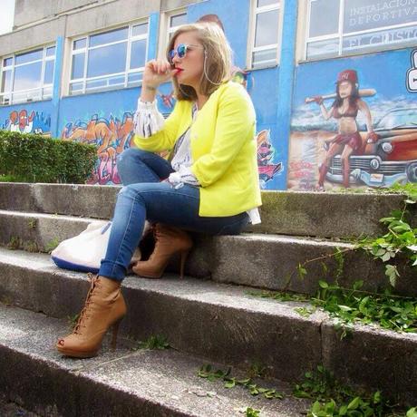 YELLOW JACKET YELLOW JACKET