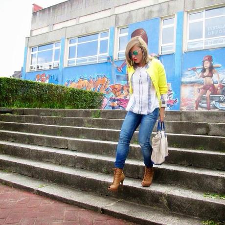 YELLOW JACKET YELLOW JACKET