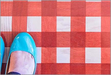 CAMINANDO POR BALDOSAS DE MADERA... CAMINANDO POR BALDOSAS DE MADERA...