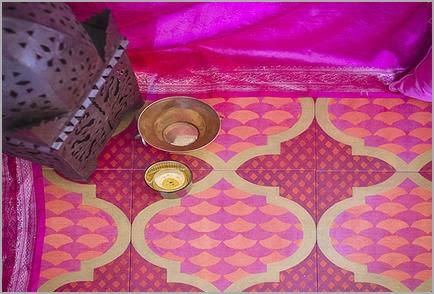 CAMINANDO POR BALDOSAS DE MADERA... CAMINANDO POR BALDOSAS DE MADERA...