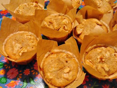 Muffins veganos de naranja y nueces
