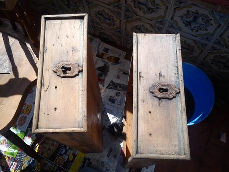 Tuneando un escritorio de 80 años... Tuneando un escritorio de 80 años...