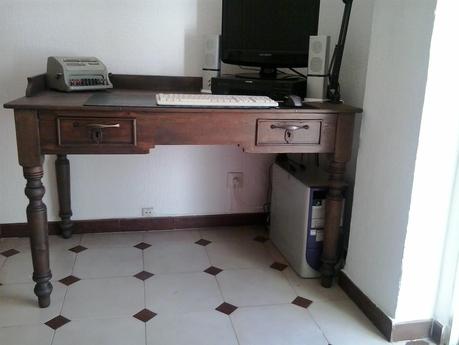 Tuneando un escritorio de 80 años... Tuneando un escritorio de 80 años...
