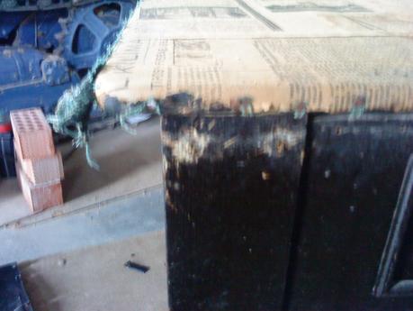 Tuneando un escritorio de 80 años... Tuneando un escritorio de 80 años...