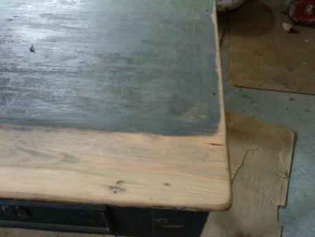 Tuneando un escritorio de 80 años... Tuneando un escritorio de 80 años...