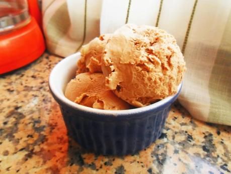 Helado de nocilla con manzana