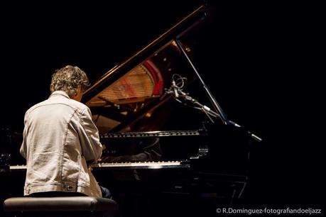 © R.Domínguez-Chick Corea