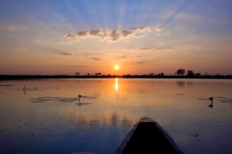 El delta del Okavango al atardecer