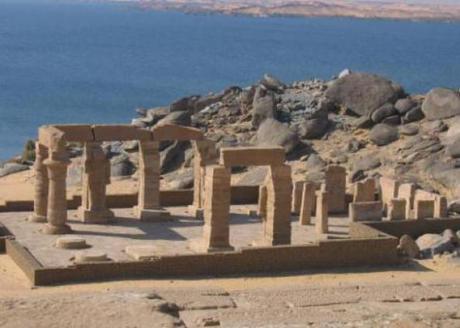 Nubia y el reinado de Kush Temple of Gerf Hussein (?) Adjoining Kalabsha Temple