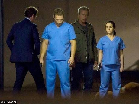 Terminator: Génesis terminator genesis, terminator, emilia clarke, arnold schwarzenegger, el zorro con gafas