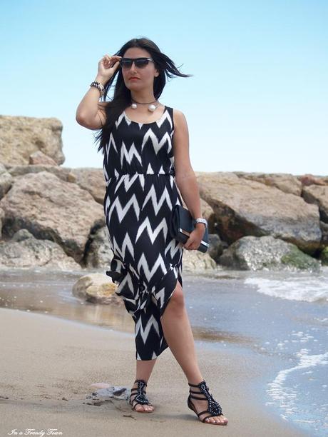 ZIG ZAG ON THE BEACH ZIG ZAG ON THE BEACH
