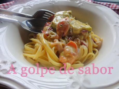 Tallarines con salsa mascarpone, aguacate, tomates cherry y albahaca Tallarines con salsa mascarpone, aguacate, tomates cherry y albahaca