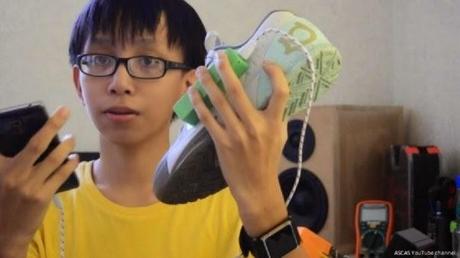 Zapatos que generan electricidad. Zapatos que generan electricidad.