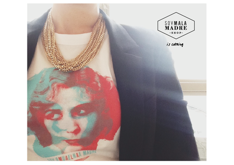 ECONOMIA DE GUERRA: CAMISETAS BLANCAS....ESE BÁSICO DEL VERANO ECONOMIA DE GUERRA: CAMISETAS BLANCAS....ESE BÁSICO DEL VERANO