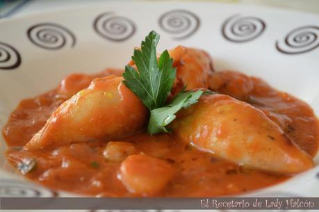 Chipirones rellenos encebollados con carne de vieira y gambas Chipirones rellenos encebollados con carne de vieira y gambas