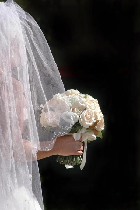 Novia llevando ramo novia llevando ramo