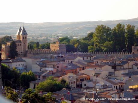 No parece existir atmósfera No parece existir atmósfera