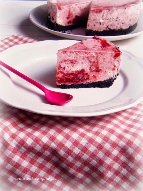 TARTA MÁRMOL DE FRESAS CON NATA TARTA MÁRMOL DE FRESAS CON NATA