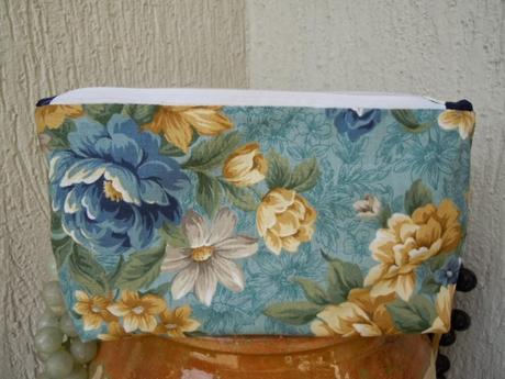 LHN, muñequita de Abril. LHN, muñequita de Abril.