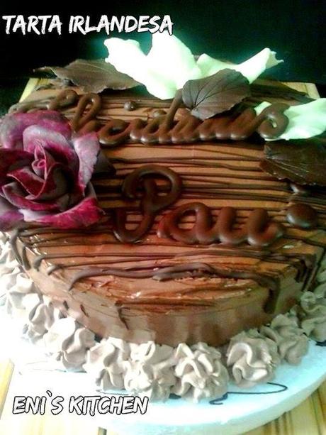 ¡ Tarta Irlandesa! Tarta para Pau! y Tutorial hojas de chocolate!! ¡ Tarta Irlandesa! Tarta para Pau! y Tutorial hojas de chocolate!!
