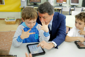 Un colegio público de Madrid discrimina a los hijos de los parados Colegio discrimina parados