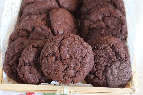 GALLETAS DOBLE CHOCOLATE CON PEPITAS DE CHOCOLATE GALLETAS DOBLE CHOCOLATE CON PEPITAS DE CHOCOLATE