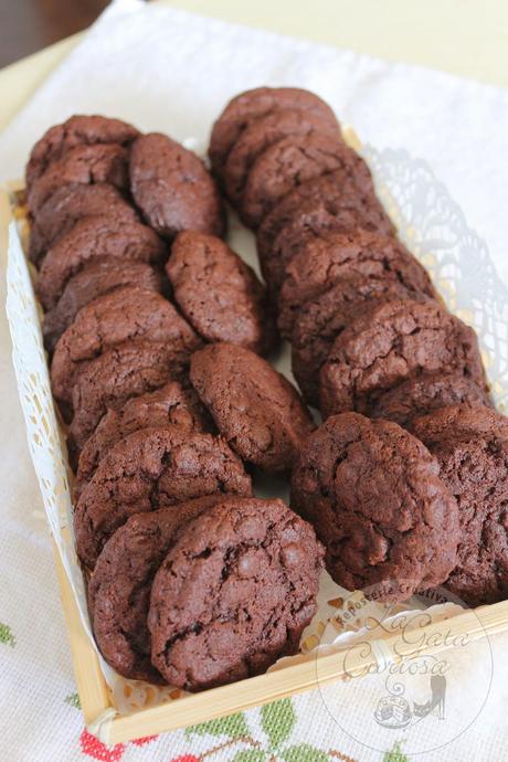 GALLETAS DOBLE CHOCOLATE CON PEPITAS DE CHOCOLATE GALLETAS DOBLE CHOCOLATE CON PEPITAS DE CHOCOLATE