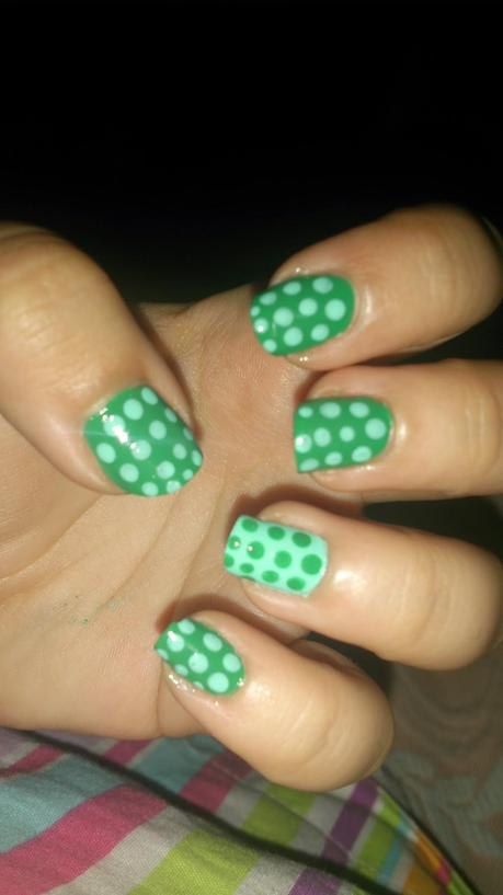 Manicura topos + Cierre por exámenes Manicura topos + Cierre por exámenes