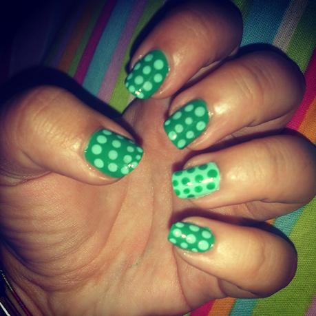 Manicura topos + Cierre por exámenes Manicura topos + Cierre por exámenes